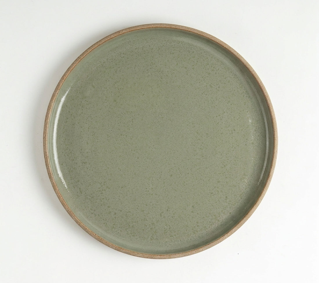 Prato Encontro Refeição em cerâmica artesanal — argila Cappuccino, esmalte Verde Menta