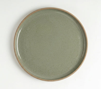 Prato Encontro Refeição em cerâmica artesanal — argila Cappuccino, esmalte Verde Menta
