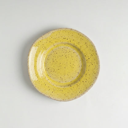 Prato Flor fundo orgânico em cerâmica artesanal — argila Flocos, esmalte Amarelo Intenso