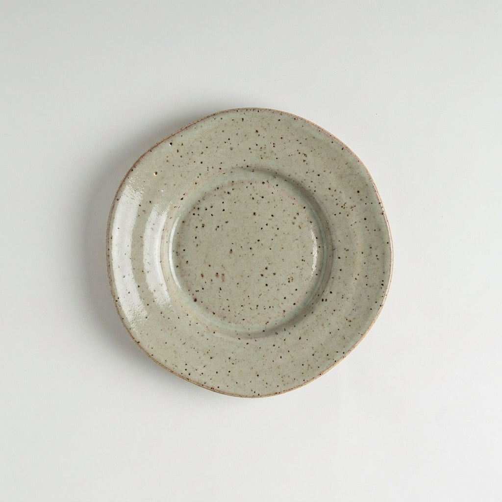 Prato Flor fundo orgânico em cerâmica artesanal — argila Flocos, esmalte Verde Pompeia