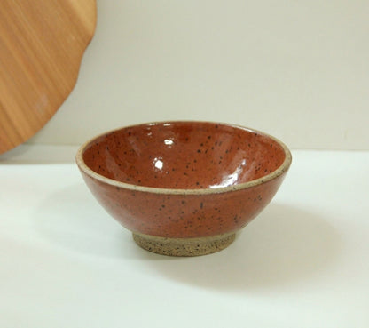 Prato Fundo Cone em cerâmica artesanal — argila Flocos, esmalte Sol de Terracota