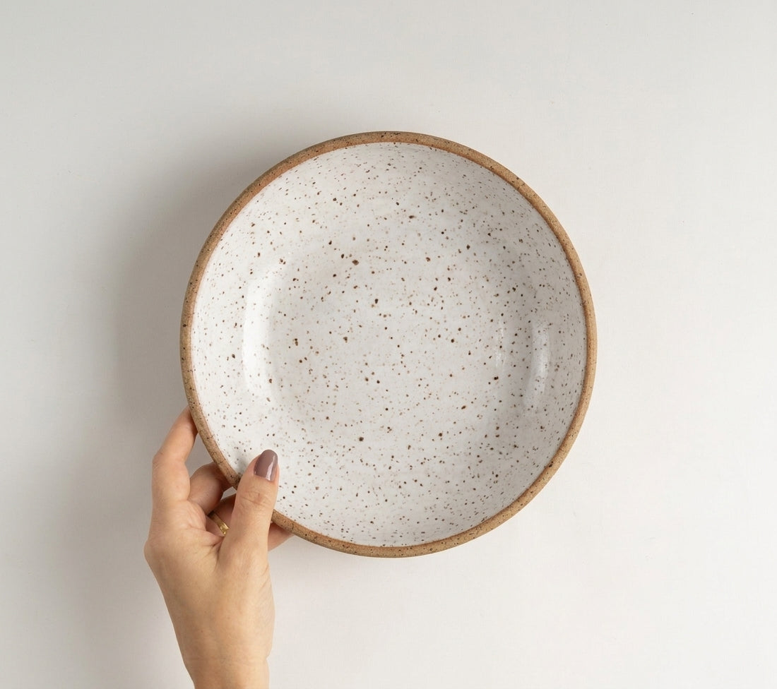 Prato Risoto Borda Alta em cerâmica artesanal — tamanho 350ML, argila Flocos, esmalte Branco AMME