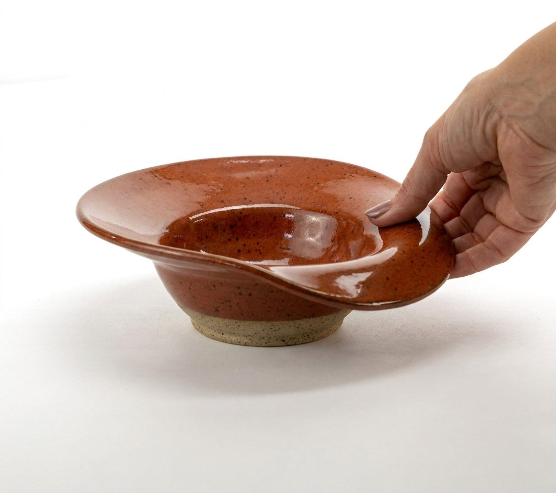Prato Risoto Borda Rebaixada em cerâmica artesanal — tamanho 250ML, argila Flocos, esmalte Sol de Terracota