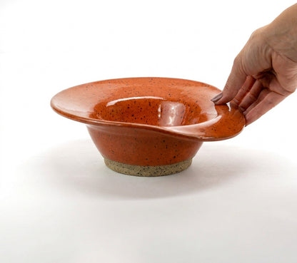 Prato Risoto Borda Rebaixada em cerâmica artesanal — tamanho 350ML, argila Flocos, esmalte Sol de Terracota