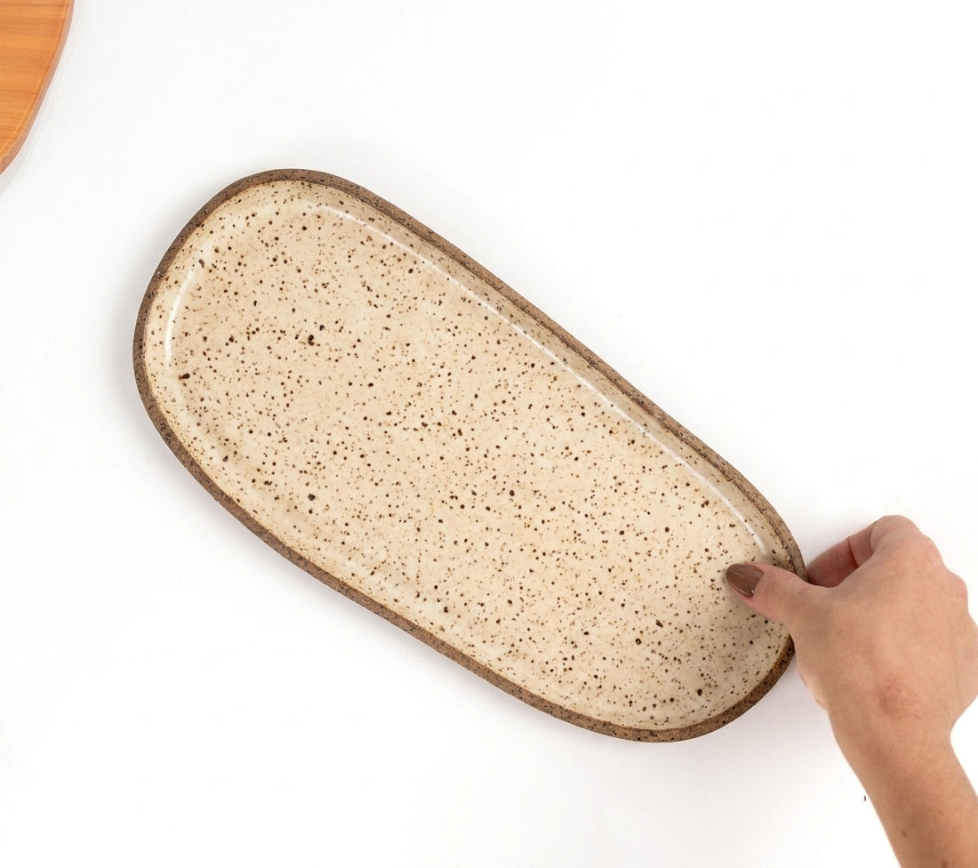Réguas orgânicas para servir em cerâmica artesanal — tamanho 15CM x 32CM, argila Flocos, esmalte Pedra Sabão