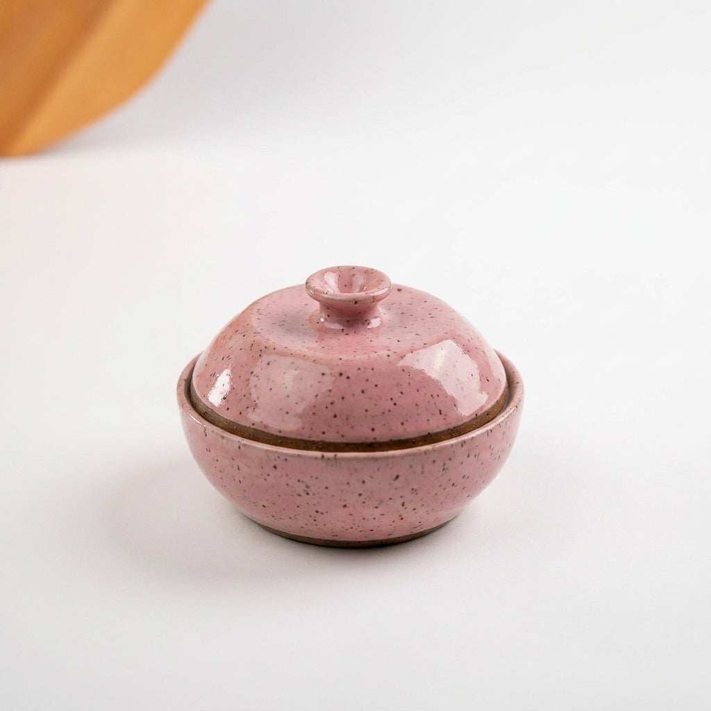 Saleiro com Tampa em cerâmica artesanal — argila Flocos, esmalte Rosa Barbie