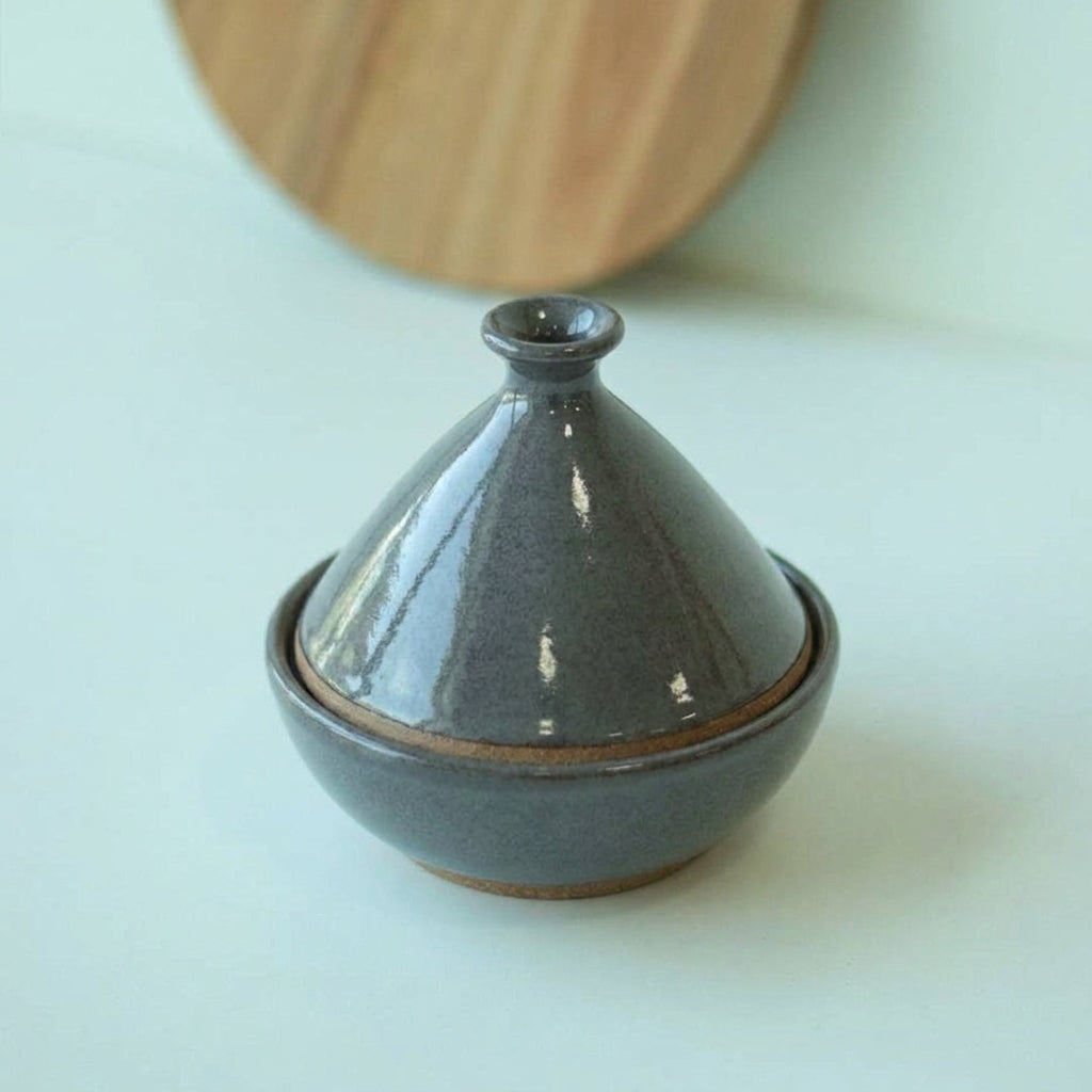 Saleiro Marroquino em cerâmica artesanal — argila Cappuccino, esmalte Grafite