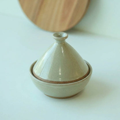Saleiro Marroquino em cerâmica artesanal — argila Cappuccino, esmalte Verde Pompeia