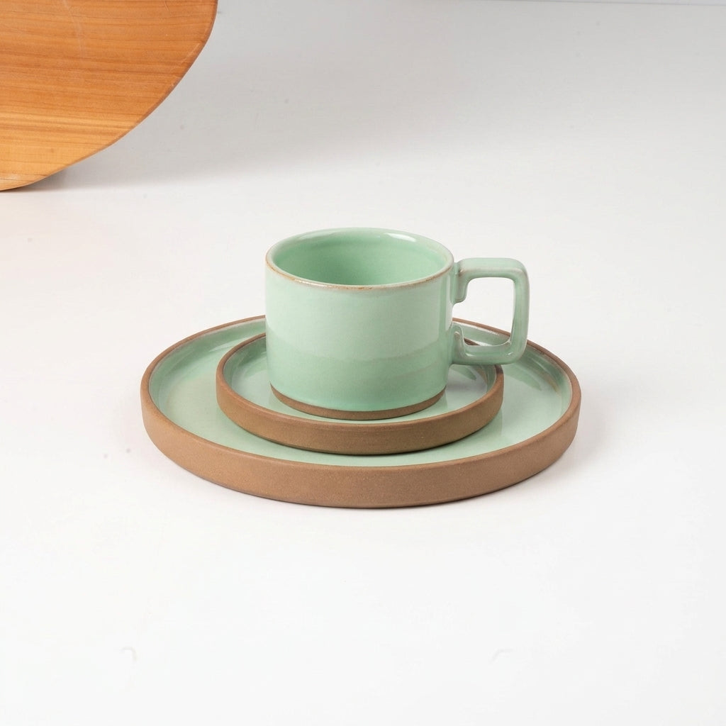 SET café da manhã linha reta em cerâmica artesanal — argila Cappuccino, esmalte Verde Menta