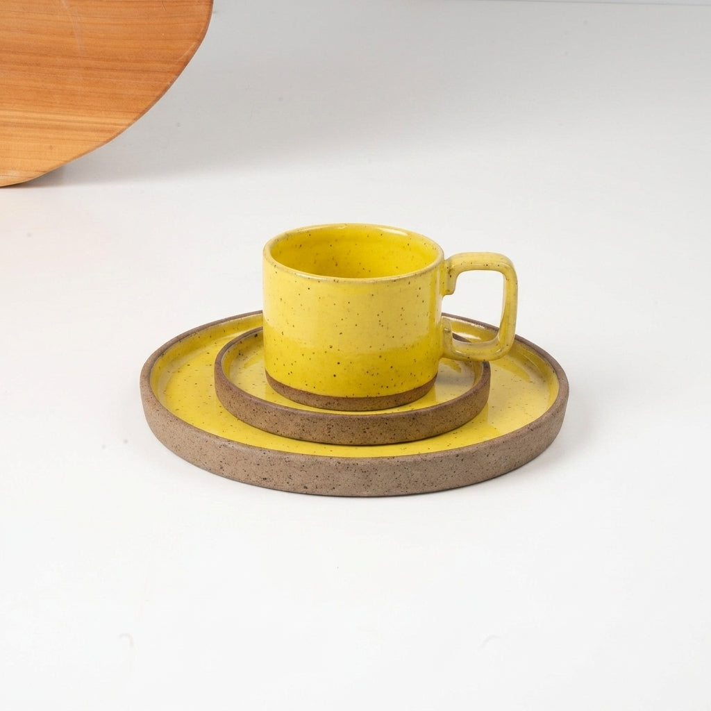 SET café da manhã linha reta em cerâmica artesanal — argila Flocos, esmalte Amarelo Intenso