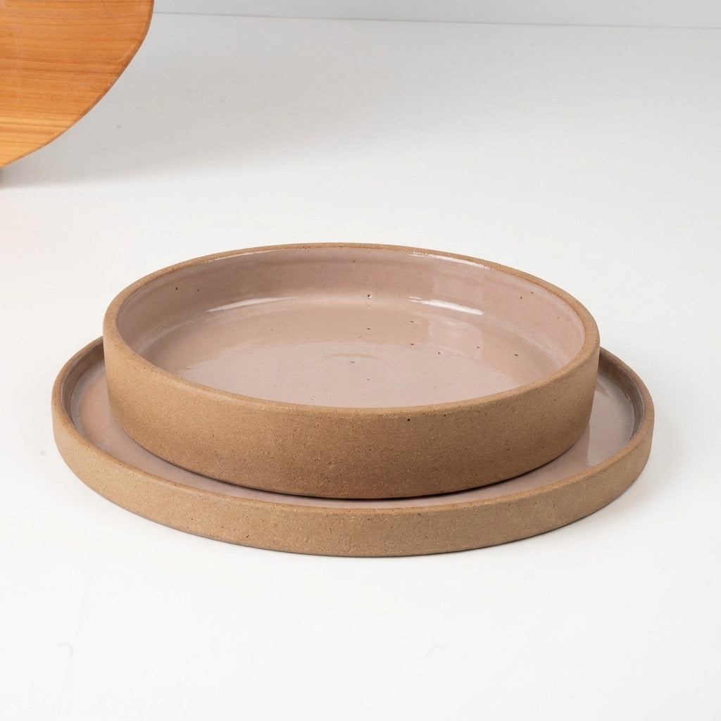 SET Prato Raso e Fundo linha Reta em cerâmica artesanal — argila Cappuccino, esmalte Nude