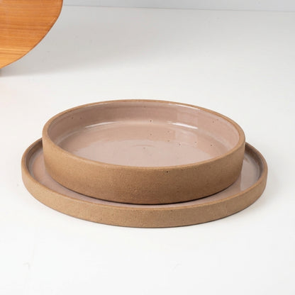SET Prato Raso e Fundo linha Reta em cerâmica artesanal — argila Cappuccino, esmalte Nude