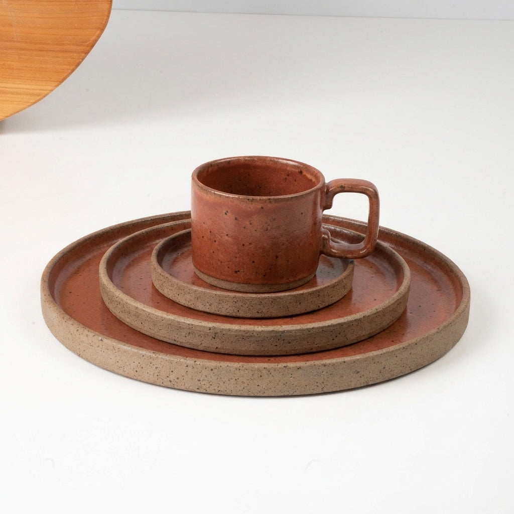 SET Refeição, sobremesa e café linha reta em cerâmica artesanal — argila Flocos, esmalte Sol de Terracota
