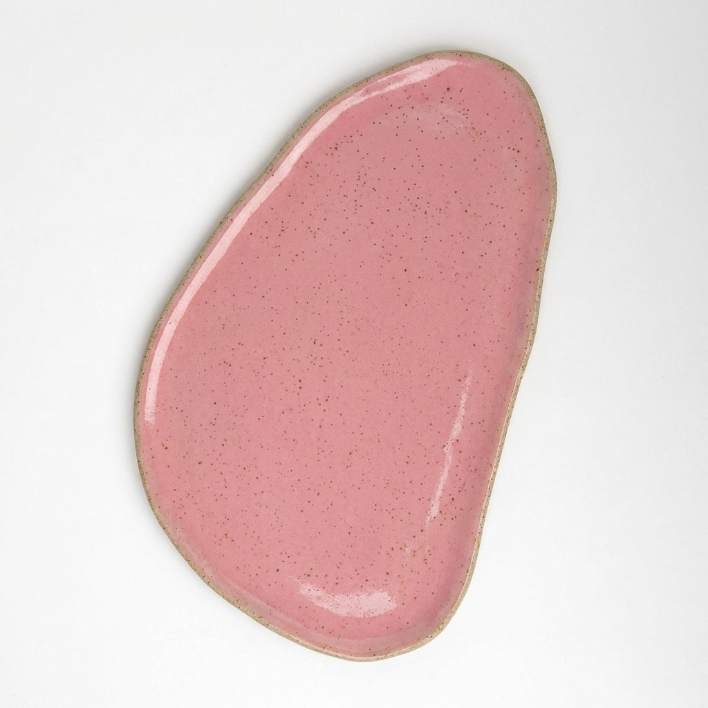 Tábua de Frios Oval Orgânica em cerâmica artesanal — argila Flocos, esmalte Rosa Barbie