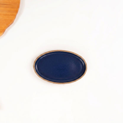 Travessa Oval em cerâmica artesanal — tamanho 20CM x 12CM, argila Cappuccino, esmalte Lazuli