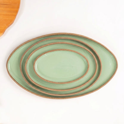 Travessa Oval em cerâmica artesanal — tamanho KIT 4 TAMANHOS, argila Cappuccino, esmalte Verde Menta