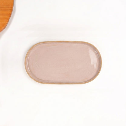 Travessa Retangular com Laterais Arredondados em cerâmica artesanal — tamanho 24CM x 13CM, argila Cappuccino, esmalte Nude