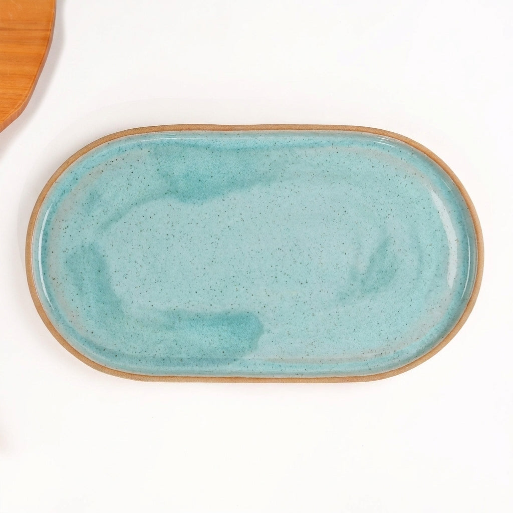 Travessa Retangular com Laterais Arredondados em cerâmica artesanal — tamanho 37CM x 21CM, argila Cappuccino, esmalte Jujuba