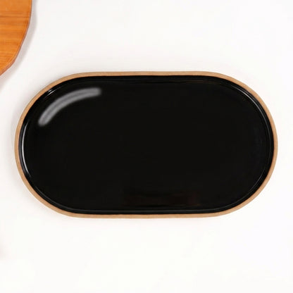 Travessa Retangular com Laterais Arredondados em cerâmica artesanal — tamanho 37CM x 21CM, argila Cappuccino, esmalte Preto Ébano