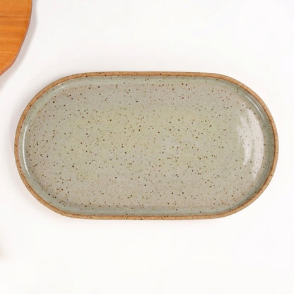 Travessa Retangular com Laterais Arredondados em cerâmica artesanal — tamanho 37CM x 21CM, argila Flocos, esmalte Verde Pompeia