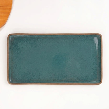 Travessa Retangular em cerâmica artesanal — tamanho 38CM x 20CM, argila Cappuccino, esmalte Verde Exército