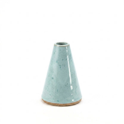 Vaso Cone em cerâmica artesanal — tamanho 11CM, argila Cappuccino, esmalte Jujuba