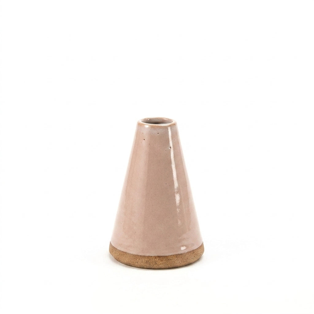 Vaso Cone em cerâmica artesanal — tamanho 11CM, argila Cappuccino, esmalte Nude