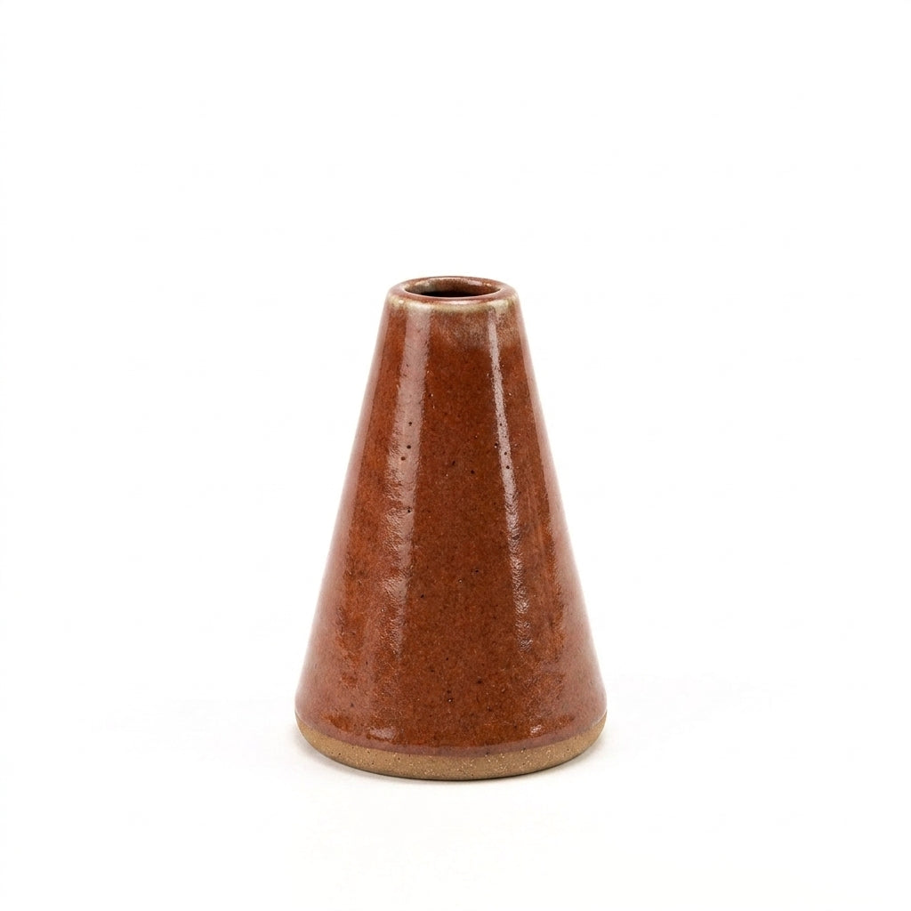 Vaso Cone em cerâmica artesanal — tamanho 11CM, argila Cappuccino, esmalte Sol de Terracota