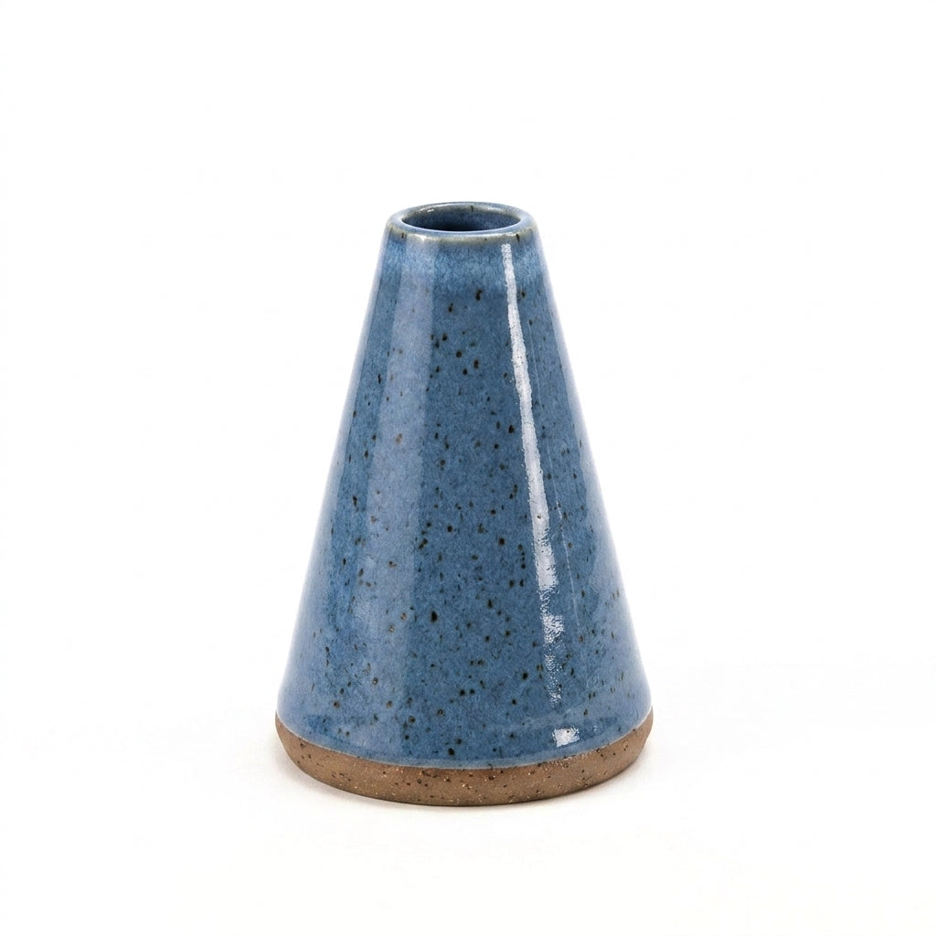 Vaso Cone em cerâmica artesanal — tamanho 11CM, argila Flocos, esmalte Azul Safira