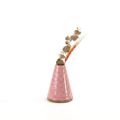 Vaso Cone em cerâmica artesanal — tamanho 15CM, argila Flocos, esmalte Rosa Barbie