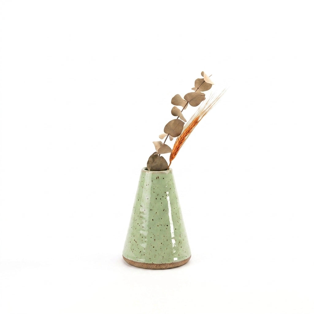 Vaso Cone em cerâmica artesanal — tamanho 15CM, argila Flocos, esmalte Verde Menta
