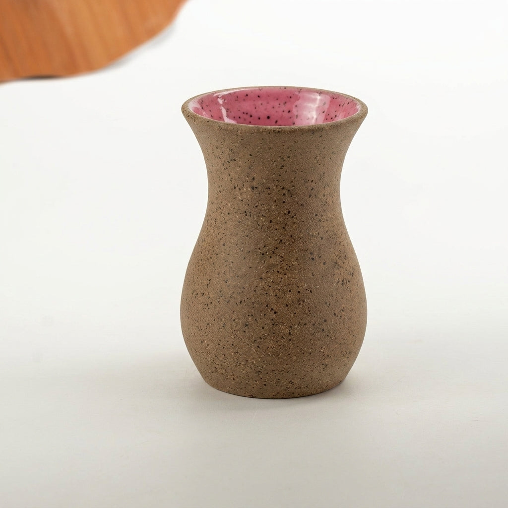 Vaso Silhueta em cerâmica artesanal — tamanho 16CM, argila Flocos, esmalte Rosa Barbie