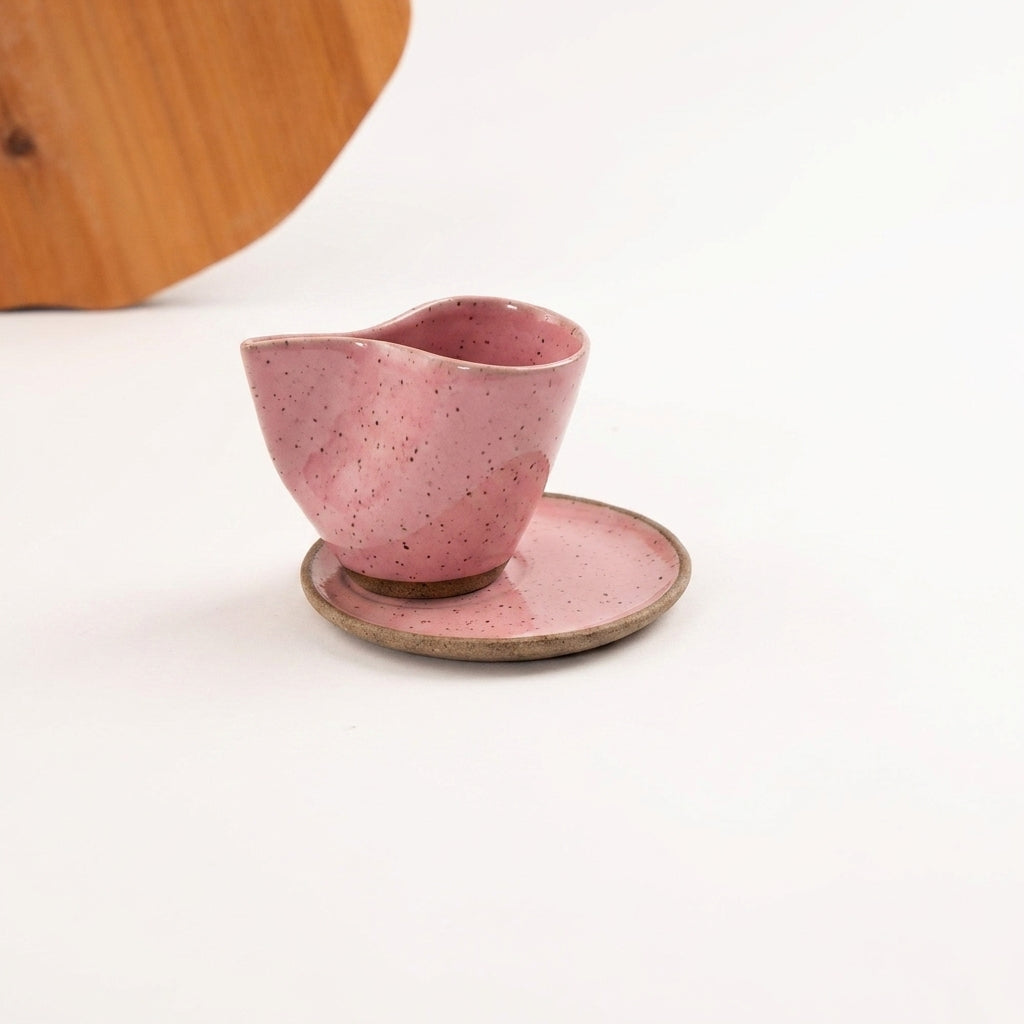 Xícara Andorinha em cerâmica artesanal — tamanho 180ML, argila Flocos, esmalte Rosa Barbie