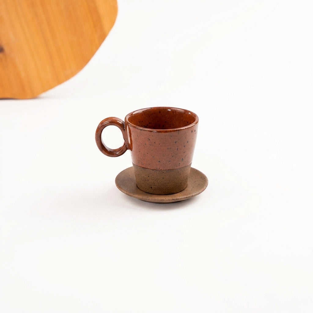 Xícara Barista em cerâmica artesanal — tamanho 180ML, argila Flocos, esmalte Sol de Terracota
