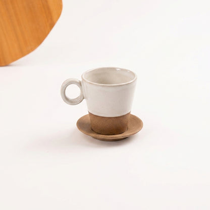 Xícara Barista em cerâmica artesanal — tamanho 250ML, argila Cappuccino, esmalte Branco AMME