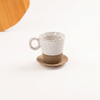 Xícara Barista em cerâmica artesanal — tamanho 250ML, argila Flocos, esmalte Branco AMME