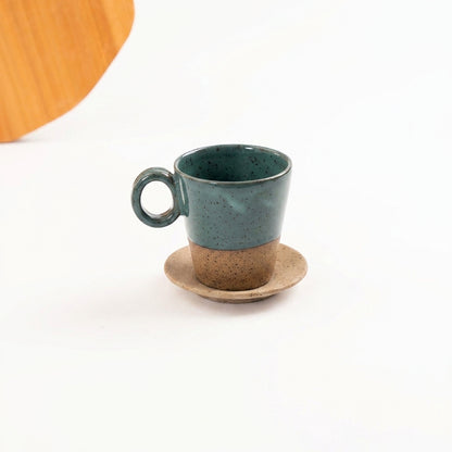 Xícara Barista em cerâmica artesanal — tamanho 250ML, argila Flocos, esmalte Verde Exército