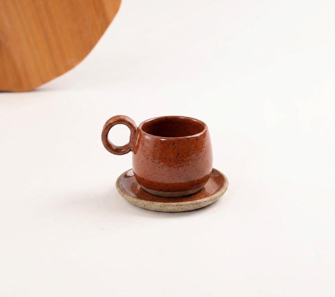 Xícara Cumbuca com Alça em Laço em cerâmica artesanal — tamanho 180ML, argila Flocos, esmalte Sol de Terracota