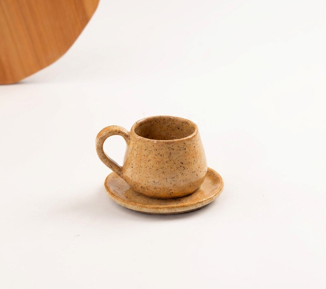 Xícara Cumbuca com Alça Esfera em cerâmica artesanal — tamanho 100ML, argila Cappuccino, esmalte Pedra Sabão