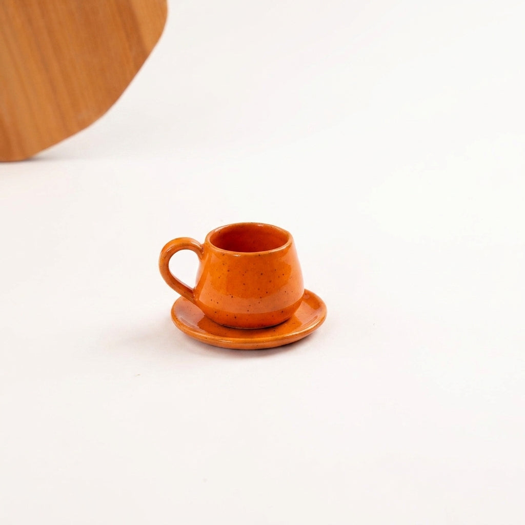Xícara Cumbuca com Alça Esfera em cerâmica artesanal — tamanho 100ML, argila Flocos, esmalte Laranja Intenso