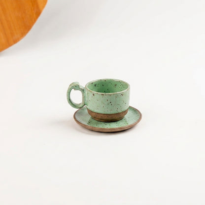Xícara Encontro em cerâmica artesanal — tamanho 100ML, argila Flocos, esmalte Verde Menta