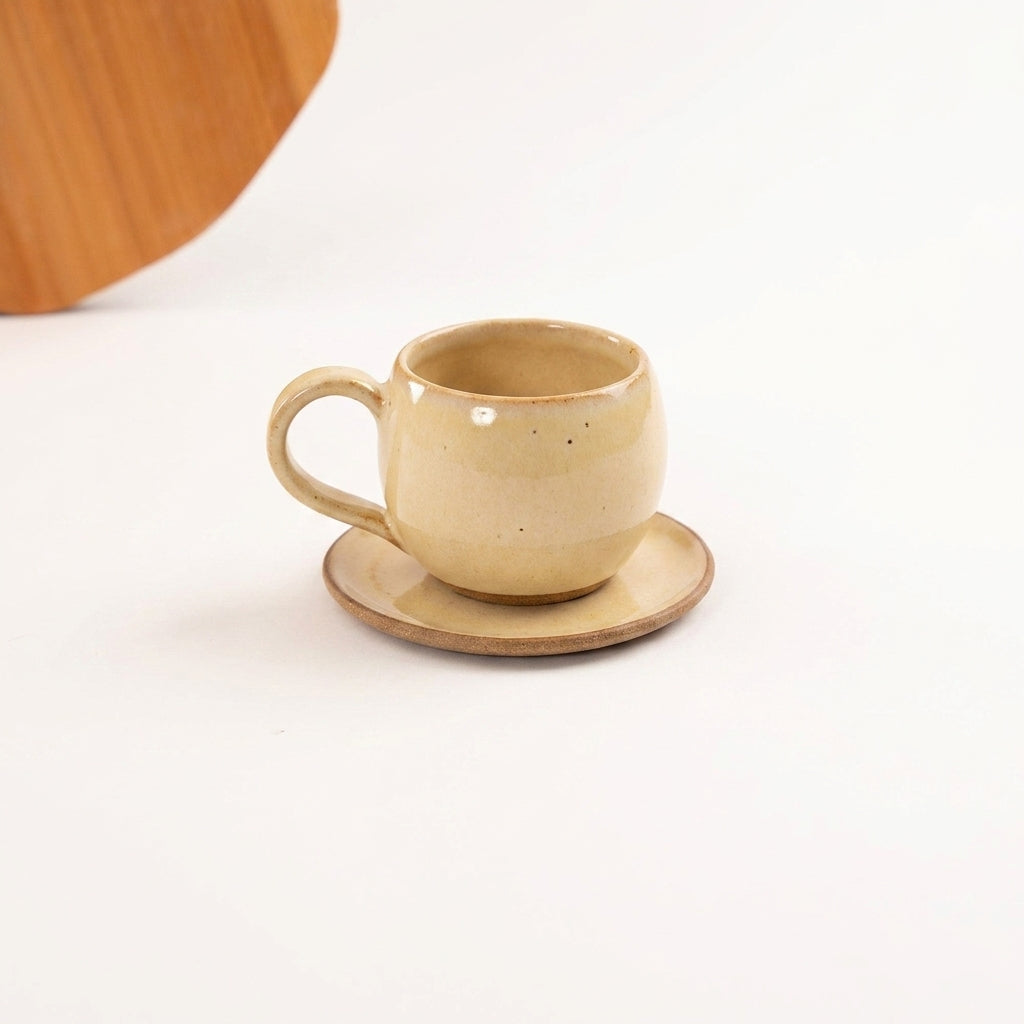 Xícara Esfera em cerâmica artesanal — tamanho 250ML, argila Cappuccino, esmalte Pedra Sabão