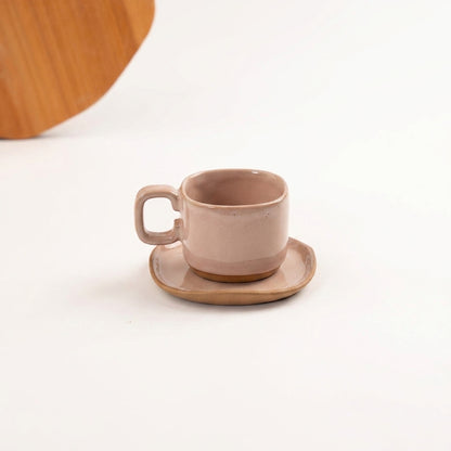 Xícara Quadrada em cerâmica artesanal — tamanho 180ML, argila Cappuccino, esmalte Nude