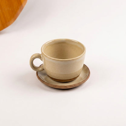 Xícara  Alça Arco em cerâmica artesanal — tamanho 100ML, argila Cappuccino, esmalte Pedra Sabão