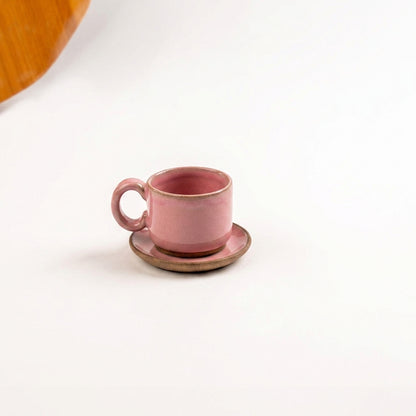 Xícara  Alça Arco em cerâmica artesanal — tamanho 100ML, argila Cappuccino, esmalte Rosa Barbie