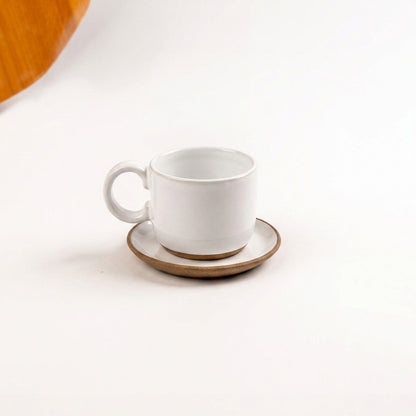 Xícara  Alça Arco em cerâmica artesanal — tamanho 180ML, argila Cappuccino, esmalte Branco AMME