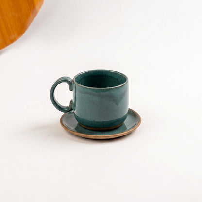 Xícara  Alça Arco em cerâmica artesanal — tamanho 250ML, argila Cappuccino, esmalte Verde Exército