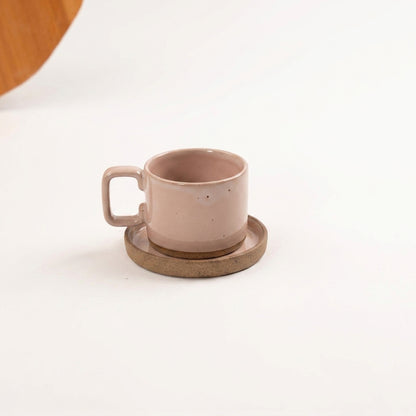 Xícara Borda Reta em cerâmica artesanal — tamanho 180ML, argila Cappuccino, esmalte Nude