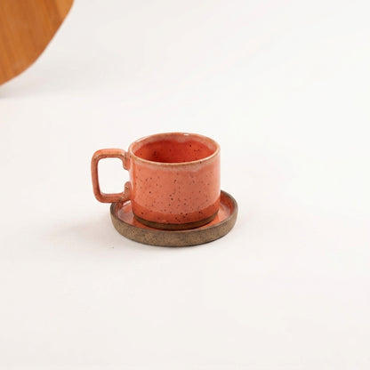 Xícara Borda Reta em cerâmica artesanal — tamanho 180ML, argila Flocos, esmalte Laranja Intenso
