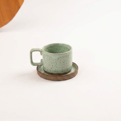 Xícara Borda Reta em cerâmica artesanal — tamanho 180ML, argila Flocos, esmalte Verde Menta